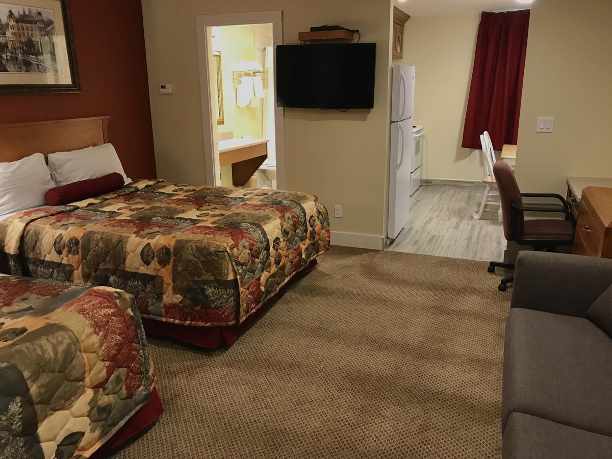Sahara 3* Osoyoos