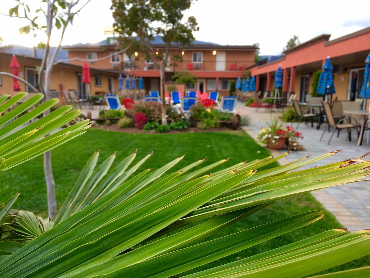 Hotel Sahara Osoyoos